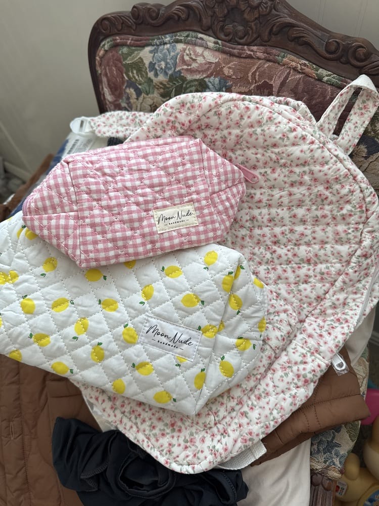 Mystery box review - Carmen R.