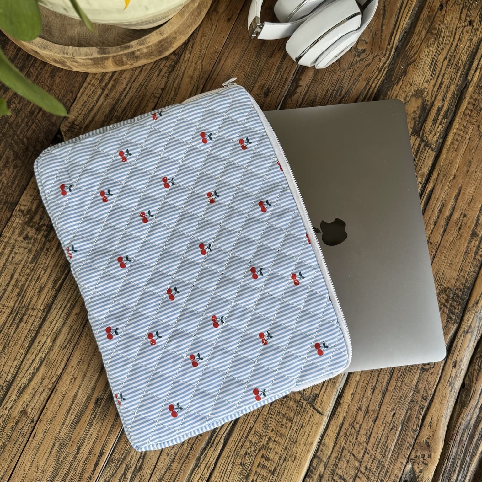 Moon Nude Cherry Laptop Sleeve