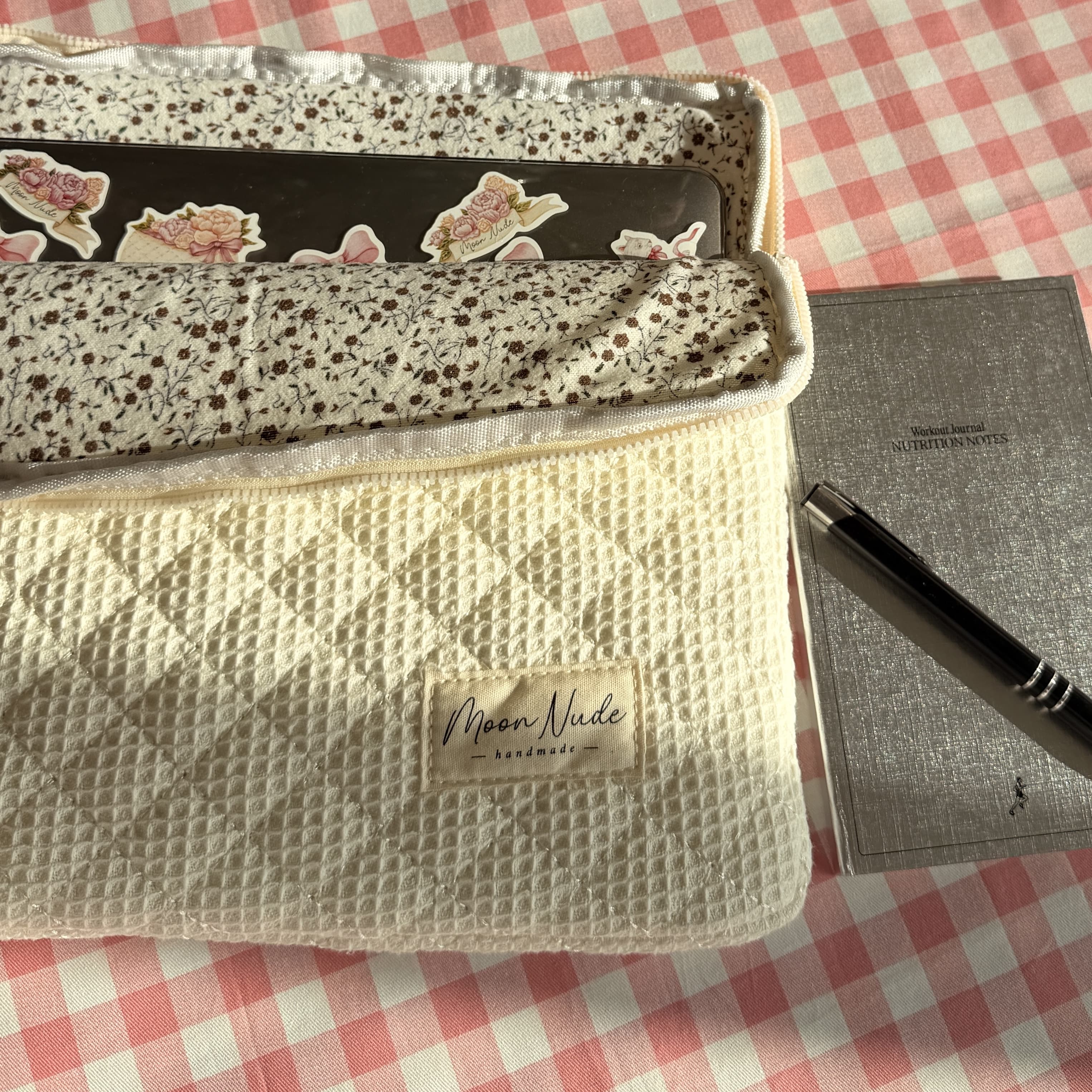 Moon Nude Cream Laptop Sleeve